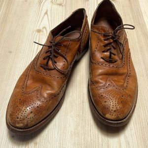 Men’s Caramel Leather Tone Wingtip Shoes